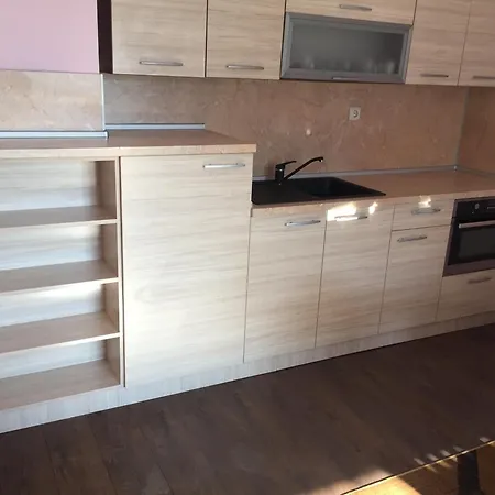 Lejlighed 2-bed,2-bath, Free Private Parking